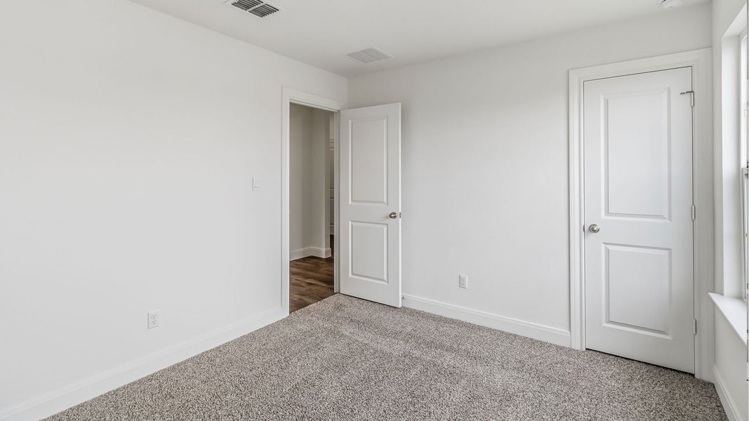 Spacious, unfurnished interior of a new home in Railhead, Cedar Creek (Image 13). Spacious, unfurnished interior of a new home in Railhead, Cedar Creek (Image 13).