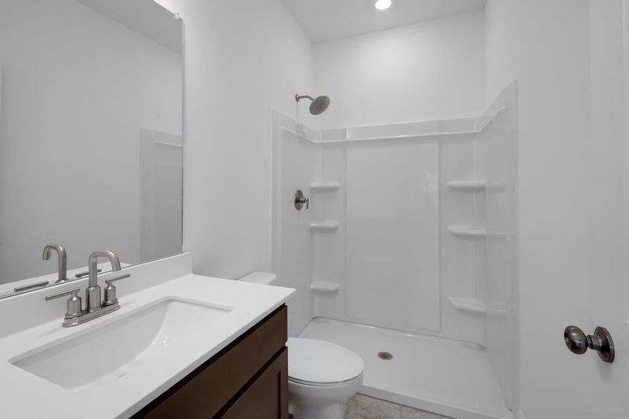 Furnished interior view inside a new home in Auburn Glen, Dacula (Image 7).