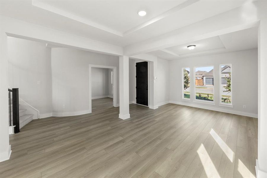 4_05. 1285 Flamingo - Dining (2) 4_05. 1285 Flamingo - Dining (2)