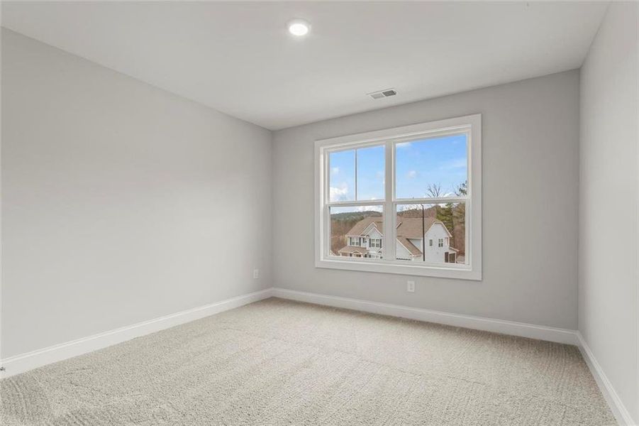 Spacious, unfurnished interior of a new home in , Dallas (Image 22).