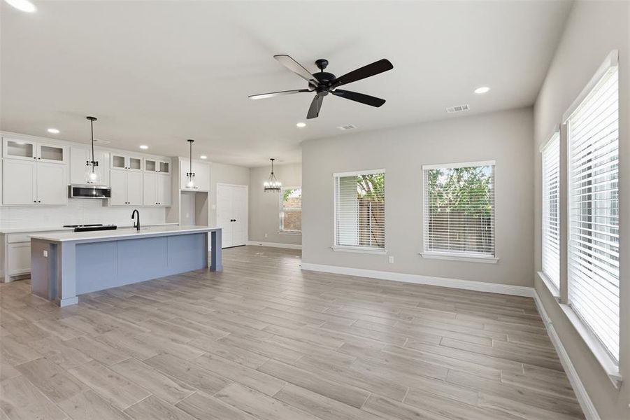 Image 28 of a home in .