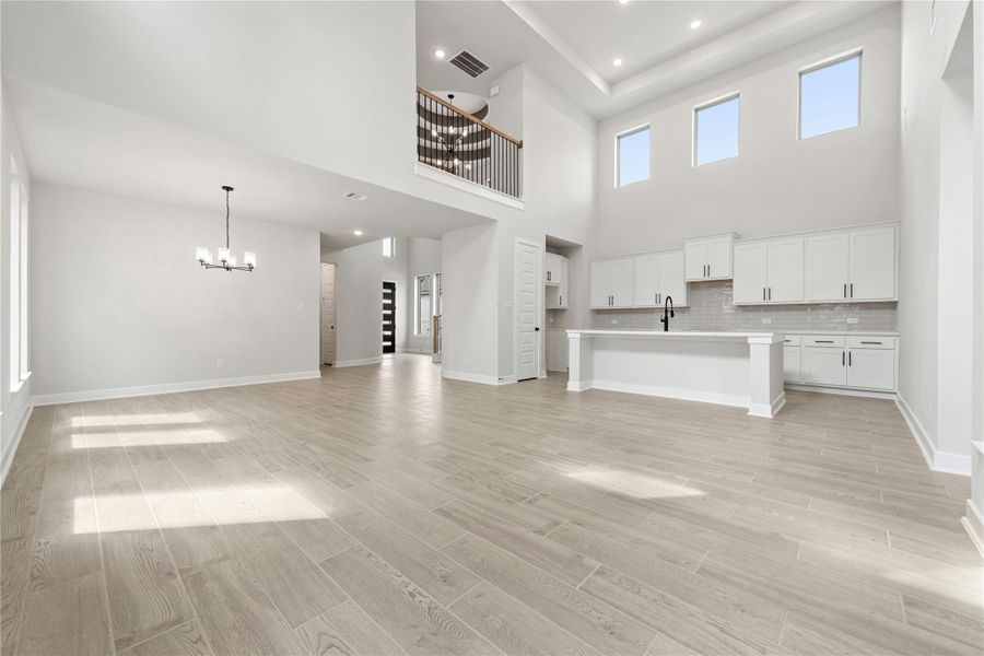 Spacious, unfurnished interior of a new home in Kresston, Montgomery (Image 12).