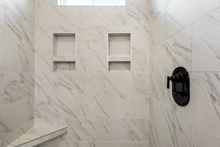 Representative interior finishes for a home built from the Savannah by Hunter Quinn Homes in Autumn Mill, Seneca (Image 21).