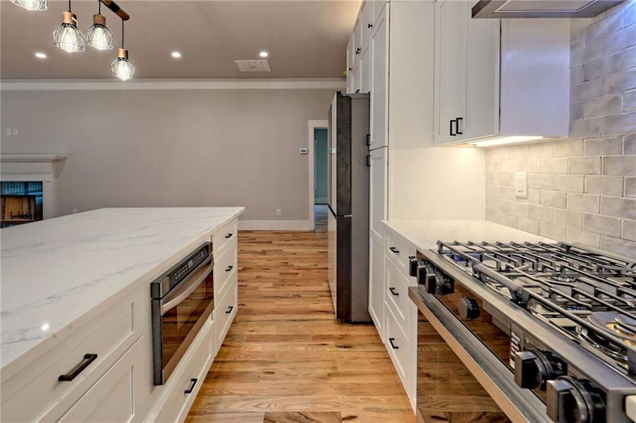 Furnished interior view inside a new home in , Clayton (Image 72).