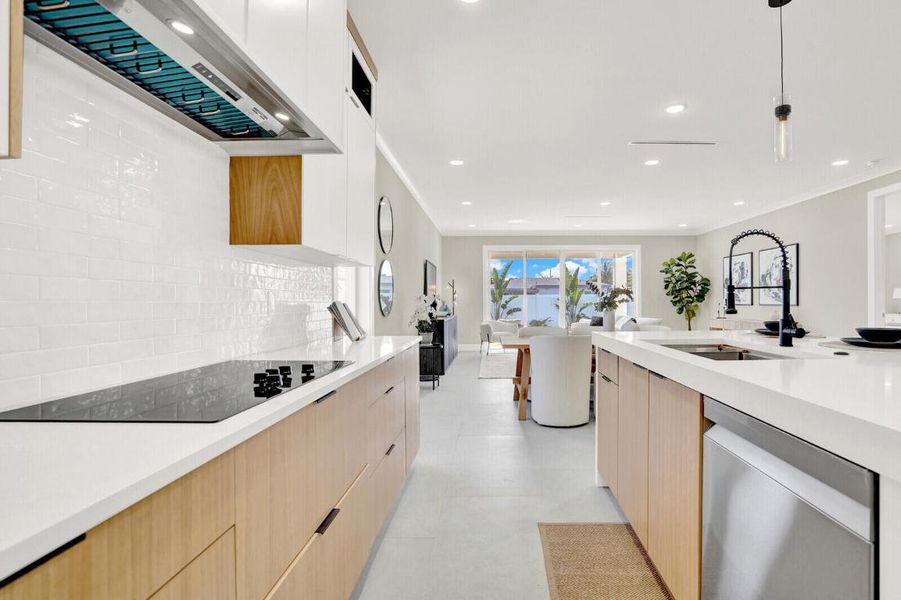 Stone Counters & Stainless appliances