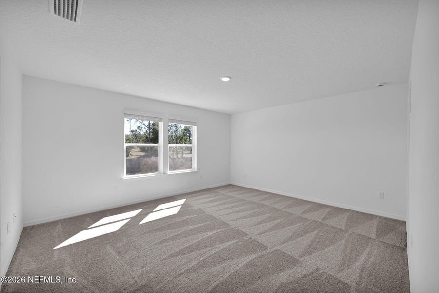Spacious, unfurnished interior of a new home in Hyland Trail, Green Cove Springs (Image 22).