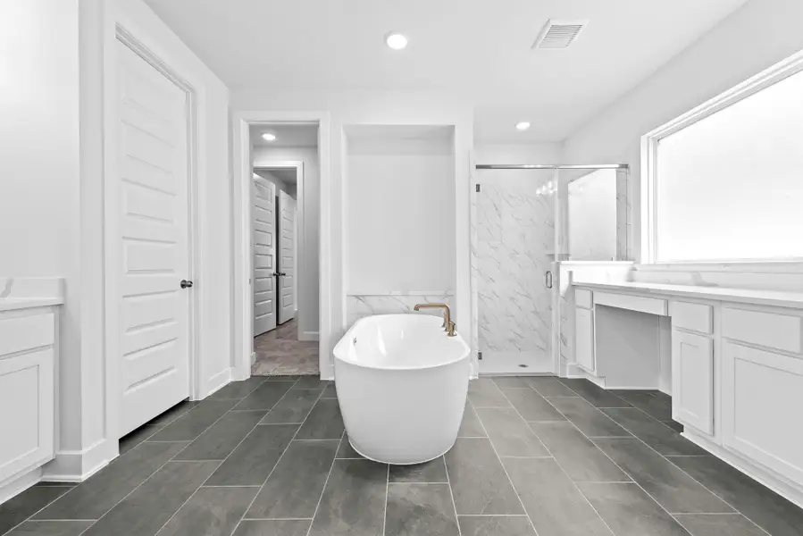 Representative image. Features, specifications, selections and colors may vary.