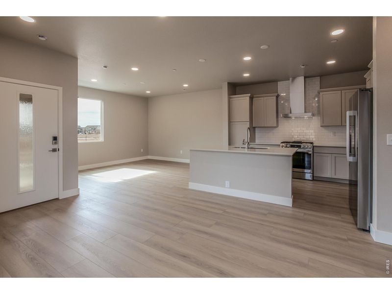 Spacious, unfurnished interior of a new home in , Timnath (Image 34).