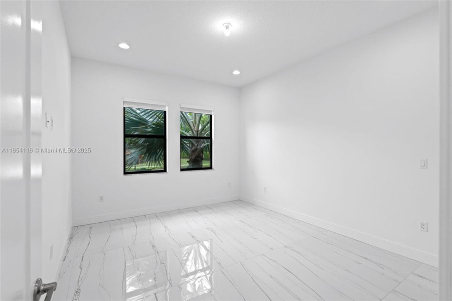 Spacious, unfurnished interior of a new home in , Boca Raton (Image 42).