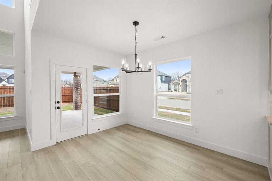 341 Loretta- Dining-4015