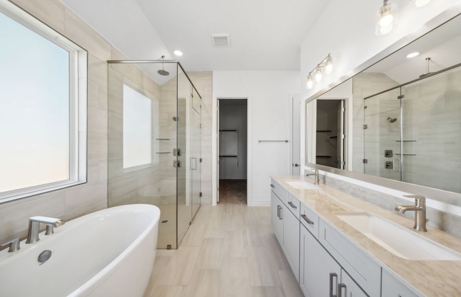 Representative furnished interior of a home built from the Berclair by Pulte Homes in Corley Farms, Boerne (Image 8).