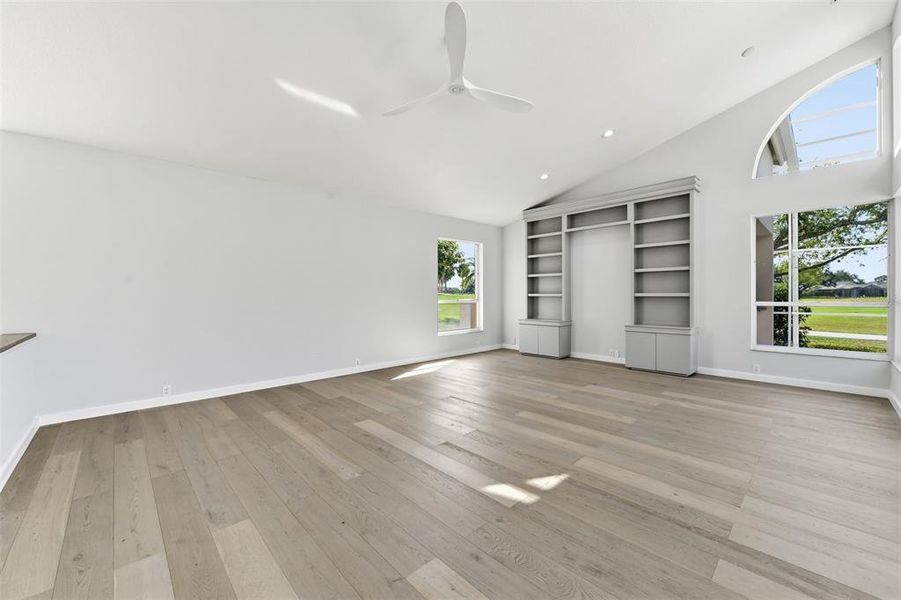 Spacious, unfurnished interior of a new home in , Sarasota (Image 25).