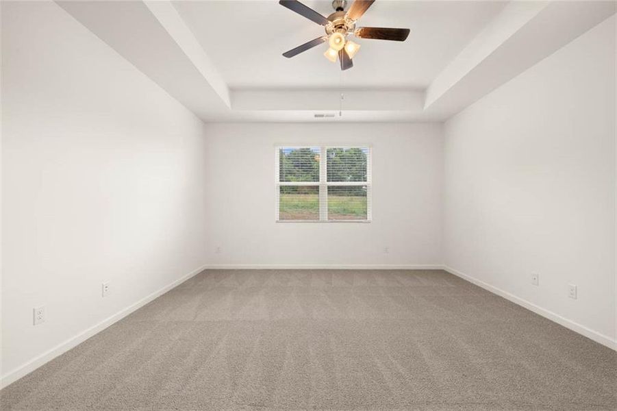 Spacious, unfurnished interior of a new home in Bridle Creek, Locust Grove (Image 22).
