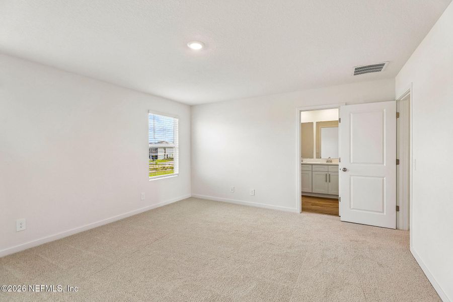 Spacious, unfurnished interior of a new home in Parkside at Shearwater, St. Augustine (Image 26).