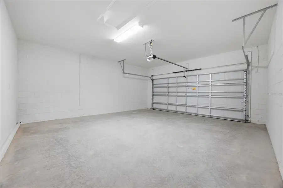 Spacious, unfurnished interior of a new home in , Okahumpka (Image 13). Spacious, unfurnished interior of a new home in , Okahumpka (Image 13).
