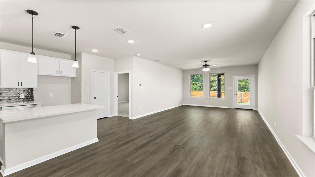 06. 2918 Plum Creek - Dining (2) 06. 2918 Plum Creek - Dining (2)