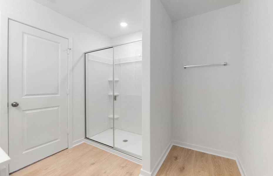 Spacious, unfurnished interior of a new home in Sunfield, Buda (Image 15). Spacious, unfurnished interior of a new home in Sunfield, Buda (Image 15).