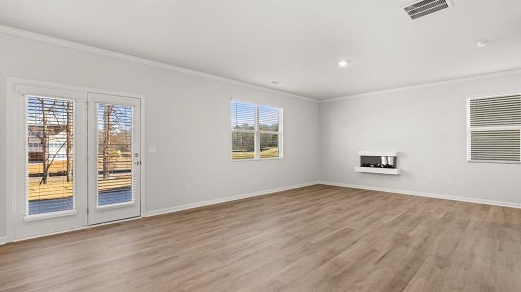 Spacious, unfurnished interior of a new home in Braselton Village, Braselton (Image 15).