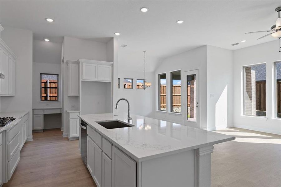 DAL_Homestead_Dallas_3117_Fisher_Road_(11)[1]