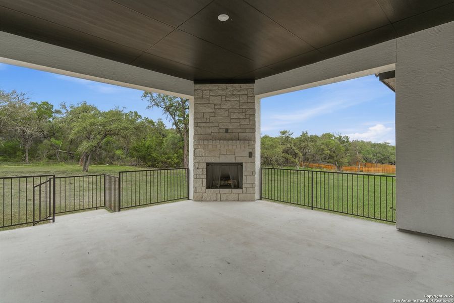 Exterior details and patio area of a home in Heimer Estates at Garden Ridge, San Antonio (Image 3).