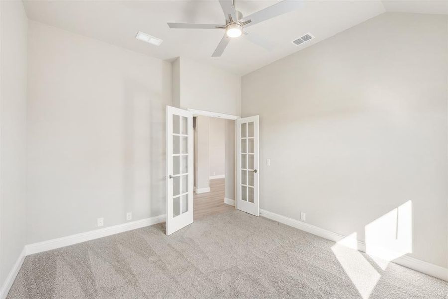 Spacious, unfurnished interior of a new home in Georgetown at Kings Fort, Kaufman (Image 32).