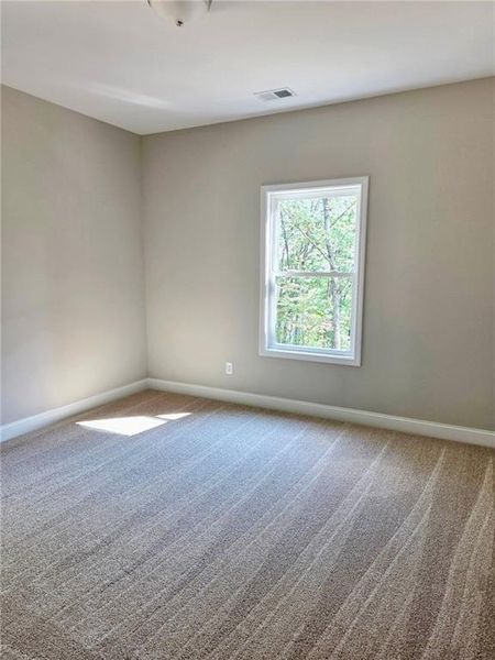 Spacious, unfurnished interior of a new home in , Waleska (Image 10).