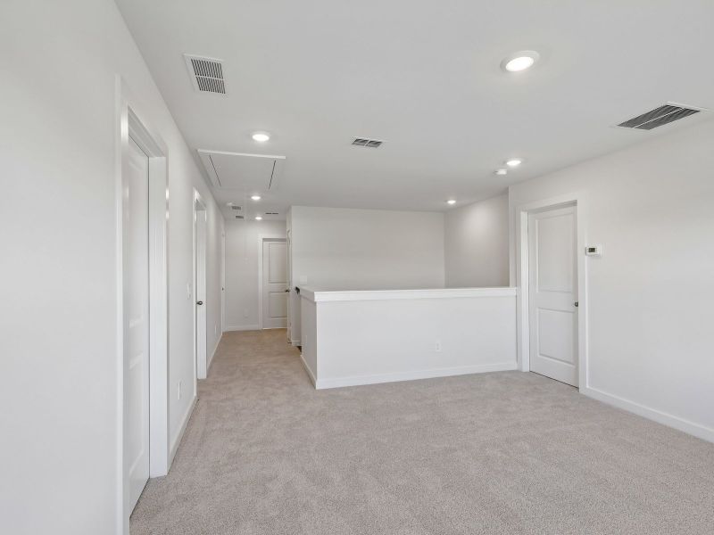 Spacious, unfurnished interior of a new home in Avery Farms - Legacy Series, Murfreesboro (Image 13).