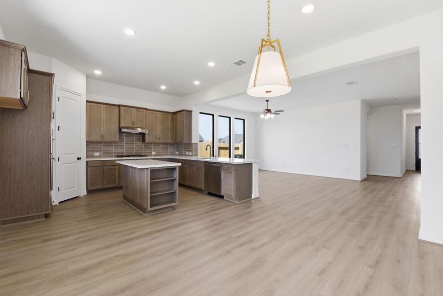 Furnished interior view inside a new home in Brookewater, Rosenberg (Image 9). Furnished interior view inside a new home in Brookewater, Rosenberg (Image 9).