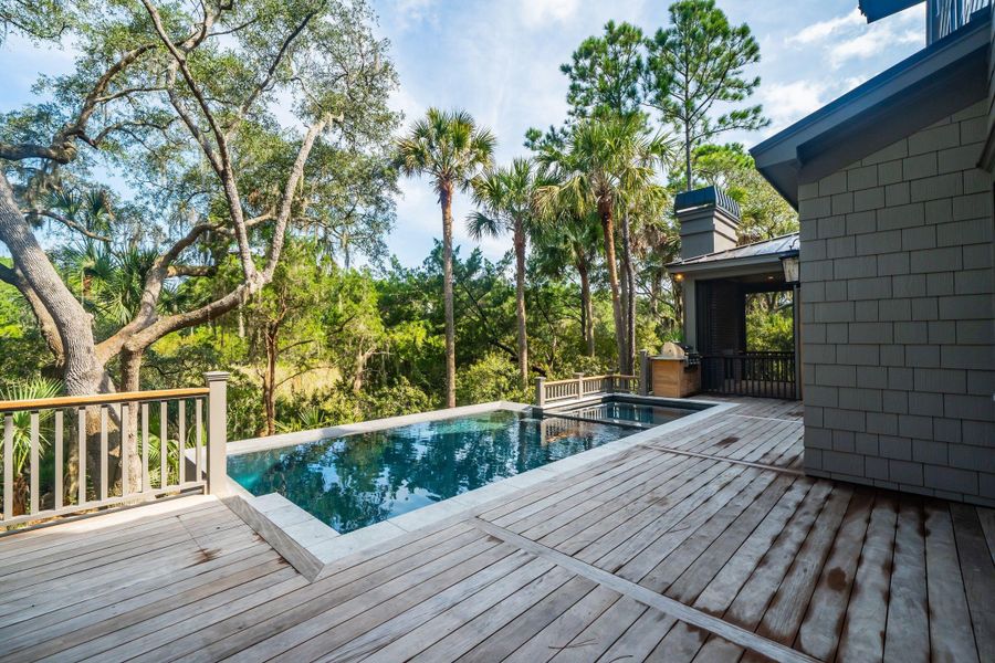 Exterior details and patio area of a home in , Kiawah Island (Image 40).