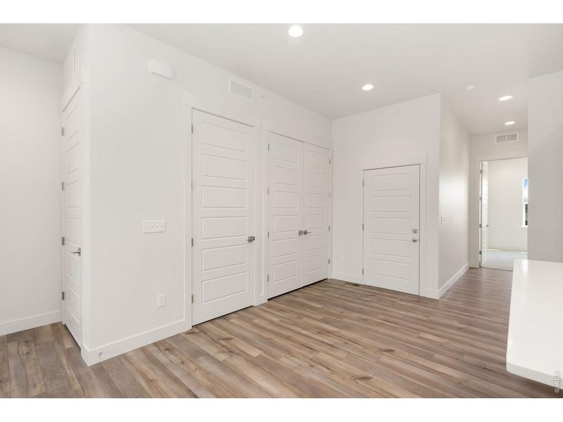 Spacious, unfurnished interior of a new home in , Fort Collins (Image 13).