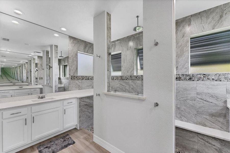 Furnished interior view inside a new home in , Port Charlotte (Image 13).