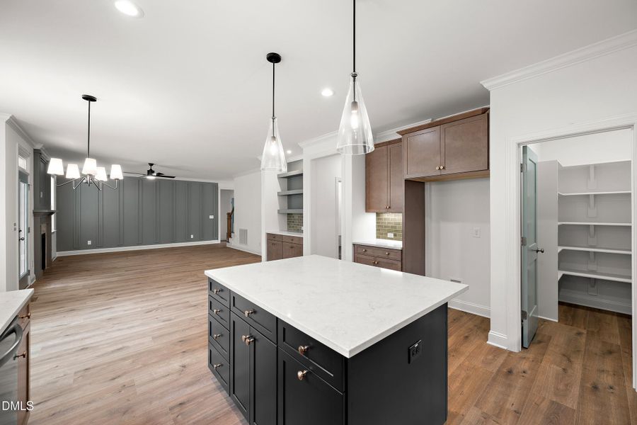 49A7925B-EE02-470F-A235-0927D1E4BF94