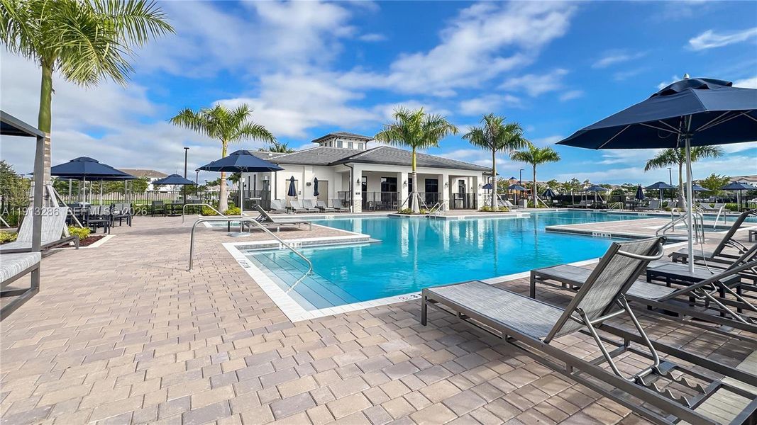 Community amenities in , Miami (Image 38).