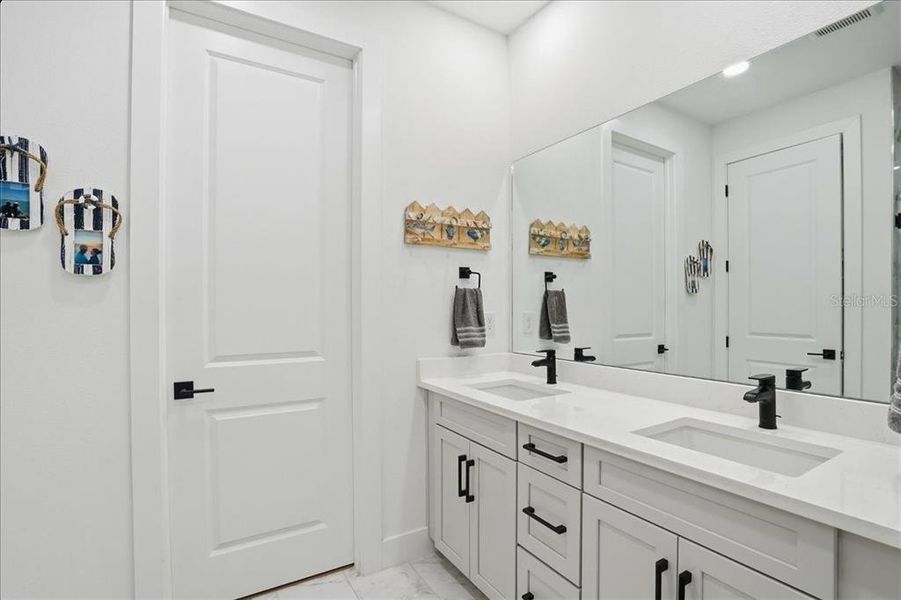 Furnished interior view inside a new home in , Venice (Image 9).