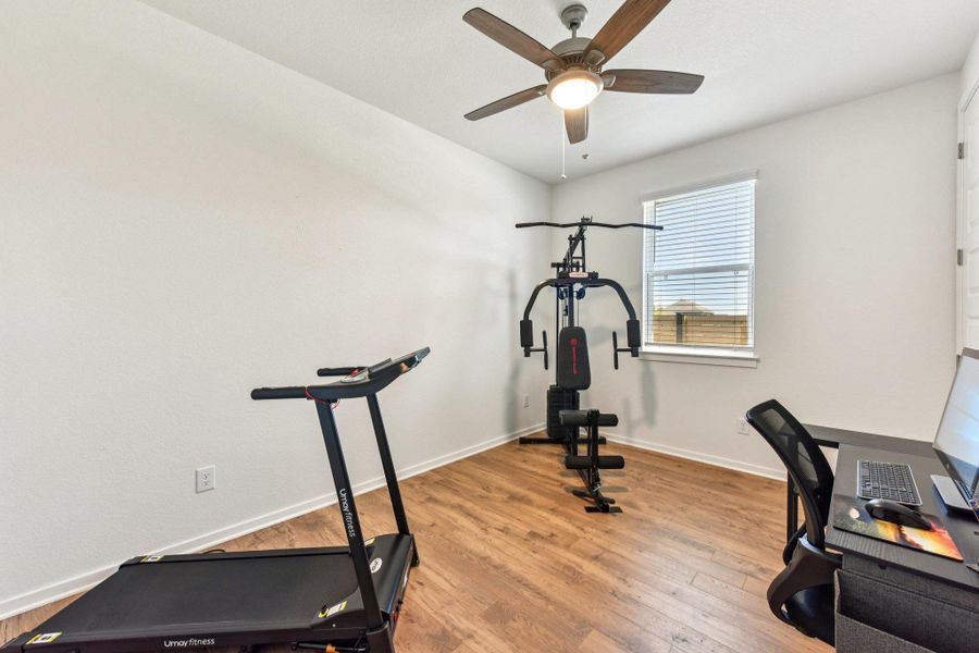 Furnished interior view inside a new home in Highland Village, Georgetown (Image 35).
