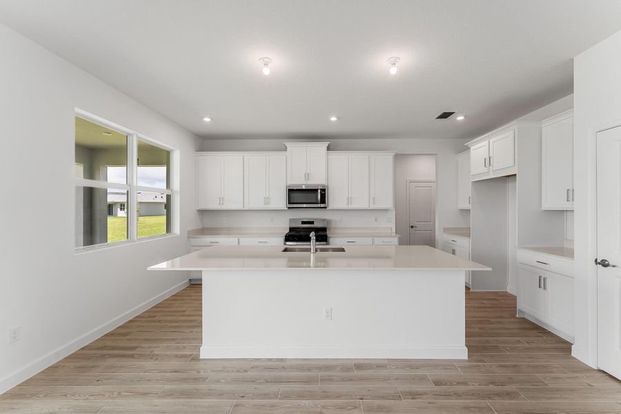 US_SEF_MOUNT RAINIER_LOT 299_kitchen