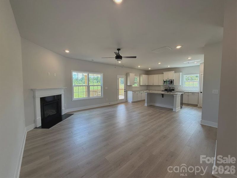 Spacious, unfurnished interior of a new home in Northlake, Statesville (Image 11).