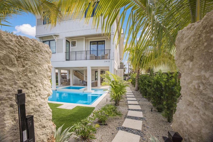 Exterior details and patio area of a home in , Bradenton Beach (Image 40).