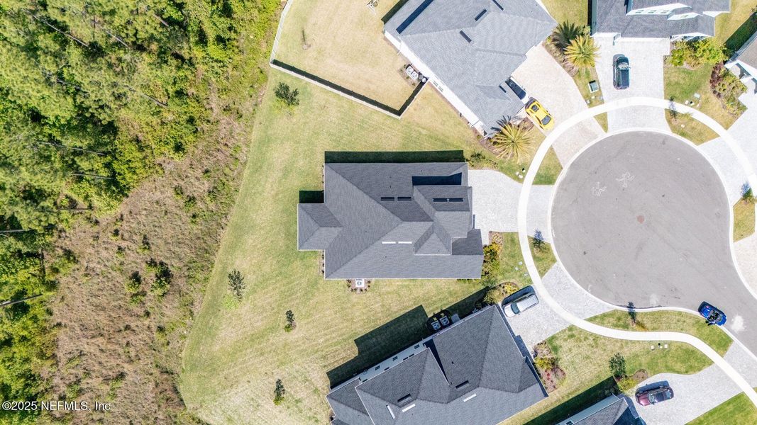 Image 84 of a home in .