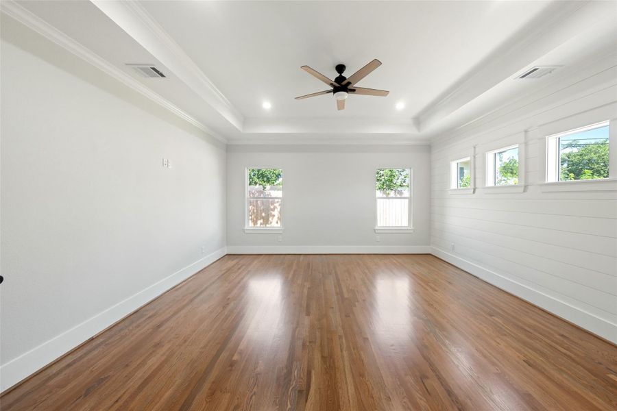 Spacious, unfurnished interior of a new home in , Houston (Image 25). Spacious, unfurnished interior of a new home in , Houston (Image 25).