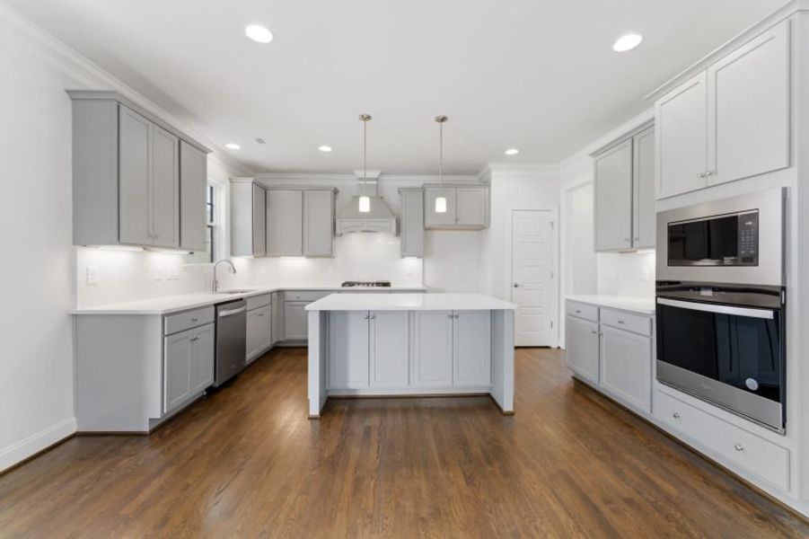 Representative furnished interior of a home built from the Fairfield Lux by Keystone Homes NC in Weybridge, Burlington (Image 15).