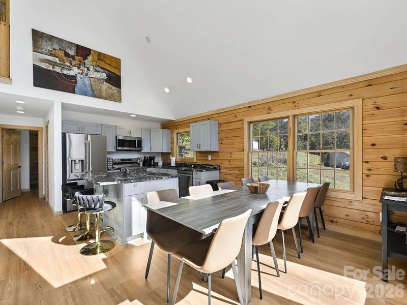 Community amenities in , Canton (Image 33).