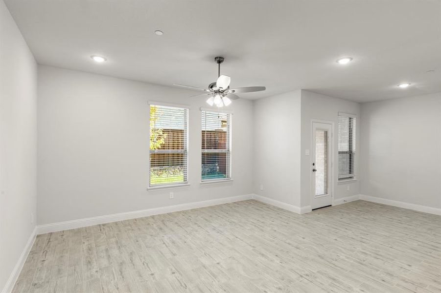 09. 2666 Copper Breaks - Family 09. 2666 Copper Breaks - Family