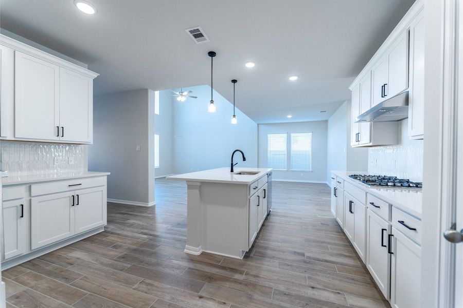 Furnished interior view inside a new home in Lago Mar, Texas City (Image 9).