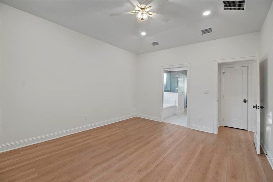 Spacious, unfurnished interior of a new home in , Tyler (Image 20).