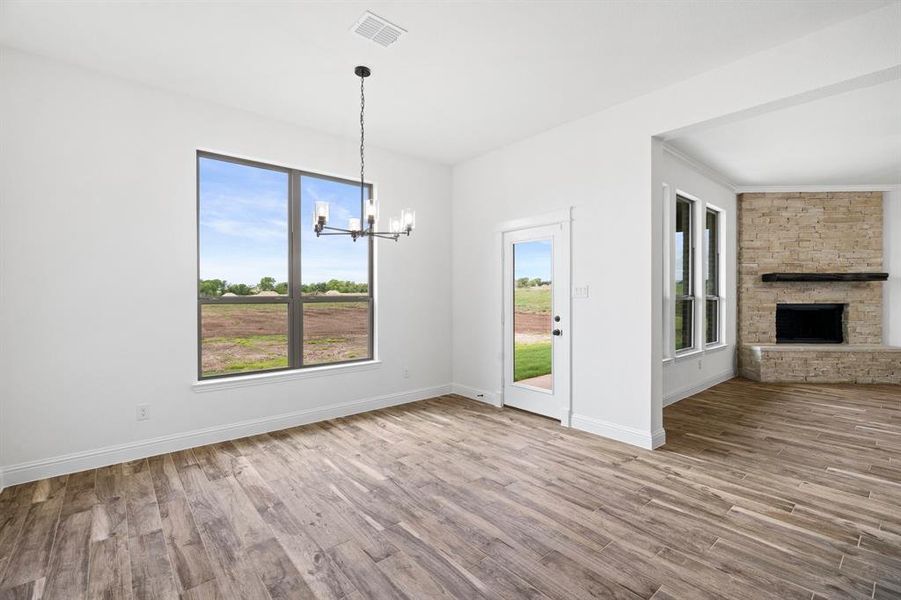 Spacious, unfurnished interior of a new home in , Waxahachie (Image 26).
