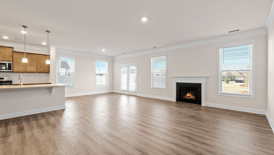 Spacious, unfurnished interior of a new home in Seven Oaks, Greenwood (Image 21).