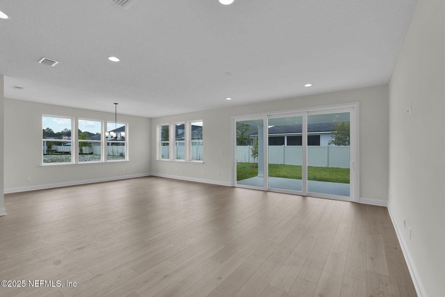 Spacious, unfurnished interior of a new home in Crosswinds at Nocatee, Ponte Vedra (Image 31).