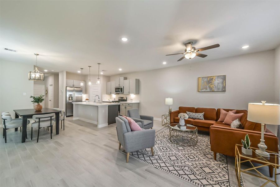 Photos are sample images from a previously built home with the same floor plan. Finishes and fixtures in the current home have been upgraded and may vary. Photos are sample images from a previously built home with the same floor plan. Finishes and fixtures in the current home have been upgraded and may vary.