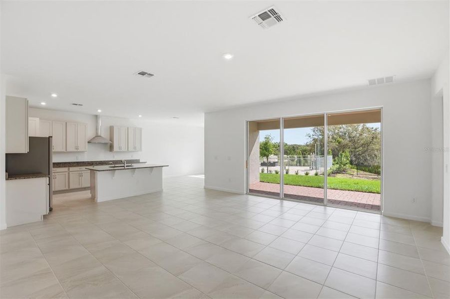 Spacious, unfurnished interior of a new home in Waterbrooke, Clermont (Image 11). Spacious, unfurnished interior of a new home in Waterbrooke, Clermont (Image 11).